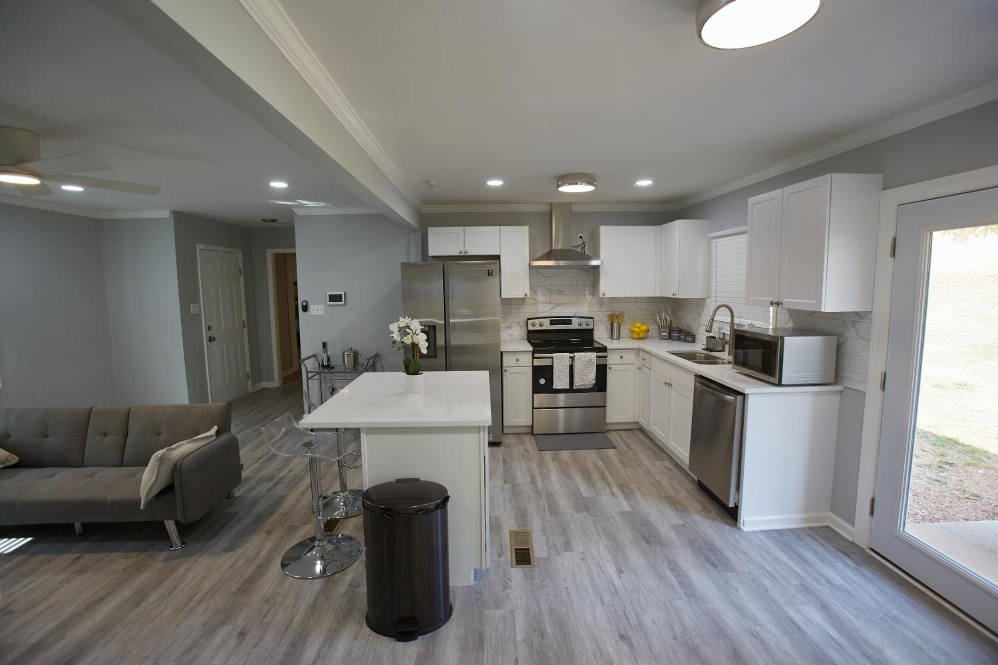 Decatur 2 Bedroom Bliss Modern Comfort Экстерьер фото
